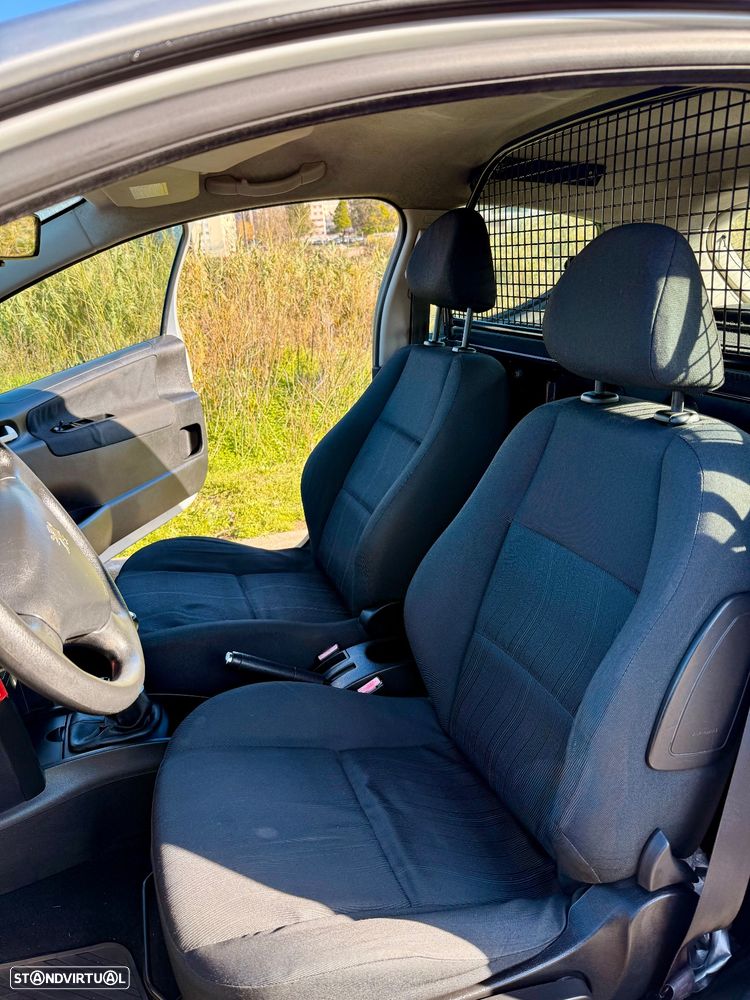 Peugeot 207 1.4 HDi Urban - 15