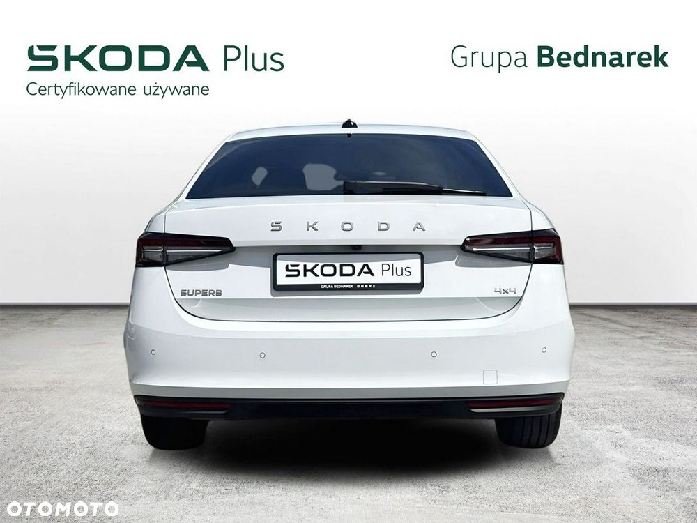 Skoda Superb 2.0 TDI SCR 4x4 Selection DSG - 4