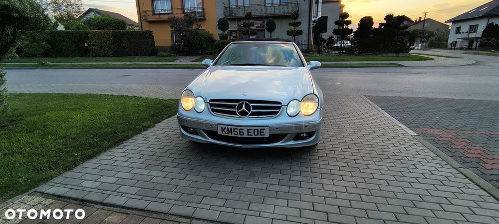 Mercedes-Benz CLK - 8