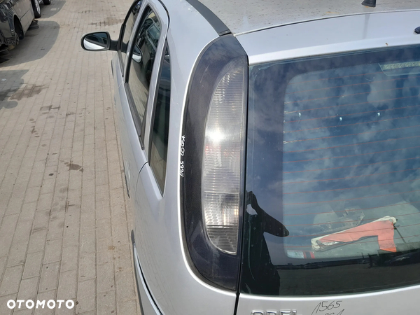 OPEL CORSA C LIFT LAMPA LEWA TYLNA LEWY TYŁ W BŁOTNIK