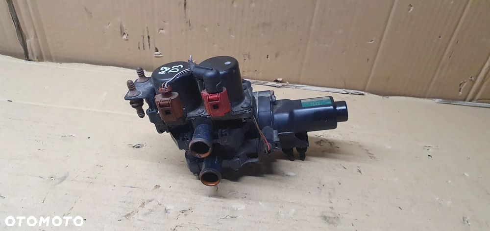 Dodatkowa pompka obiegu wody elektrozawór Audi A8 D3 4.2 TDI 4E0959617C - 4