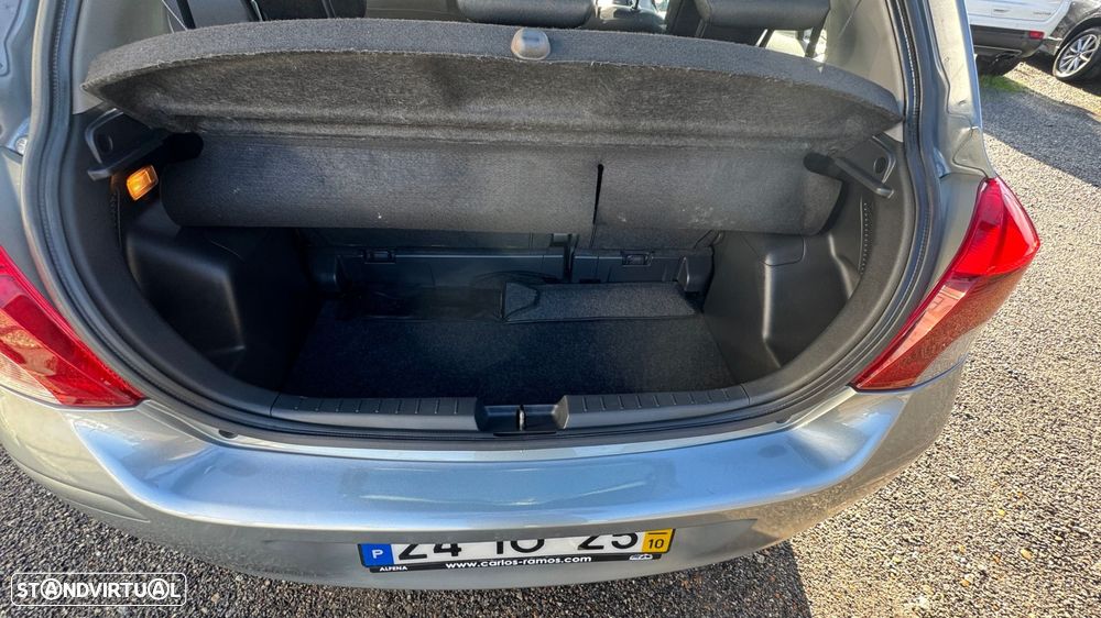 Toyota Yaris 1.0 VVT-i Comfort+AC - 24