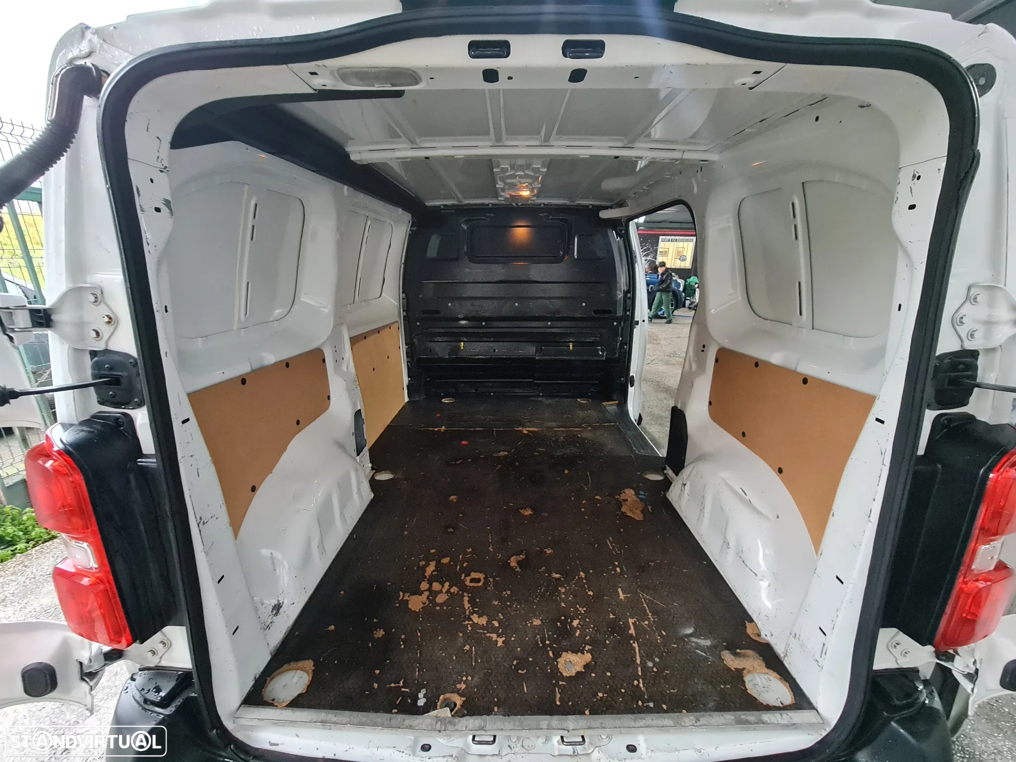 Citroën JUMPY 1.6 HDi 115CV * IVA INCLUÍDO DEDUTÍVEL * - 10