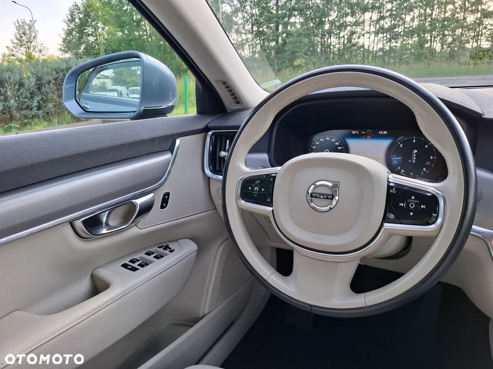 Volvo S90 - 13