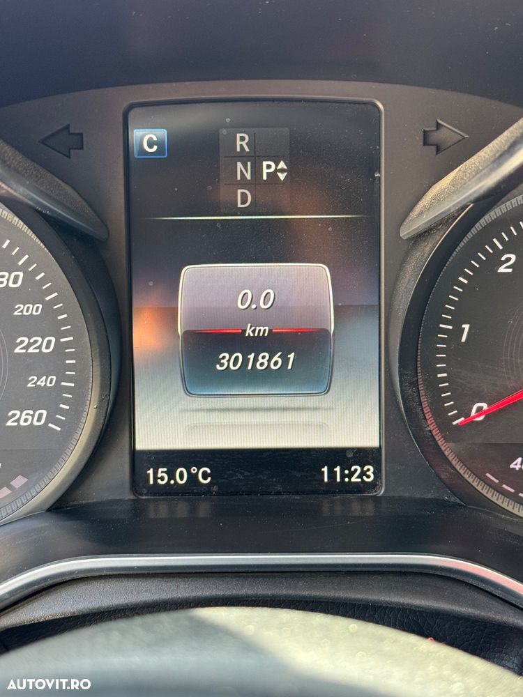 Mercedes-Benz C - 10