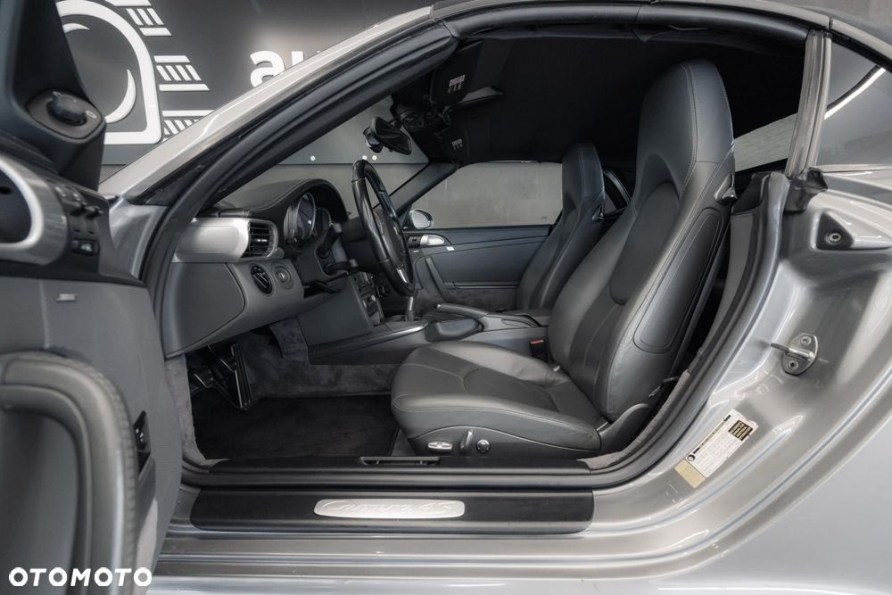 Porsche 911 Carrera 4S - 14