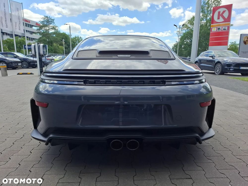 Porsche 911 GT3 Touring PDK - 6