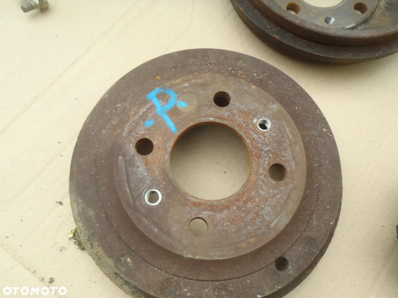 piasta łożysko bęben przewód hamulcowy cylinderki szczęki osłona tarcza kotwiczna  sprężyny śruby zawieszenia tył tylnego wahacza seicento guma odboje cc cinquecento jak nowe - 25