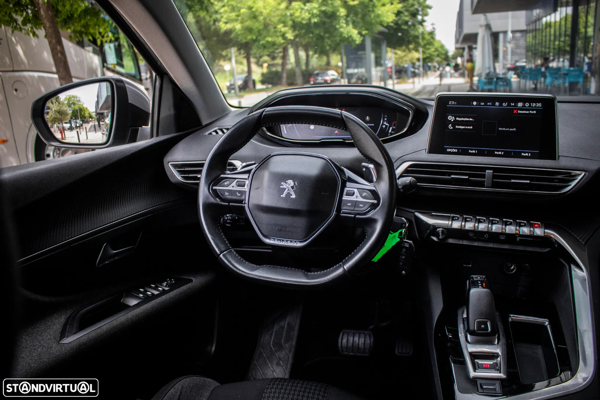 Peugeot 3008 1.2 PureTech Allure EAT8 - 33