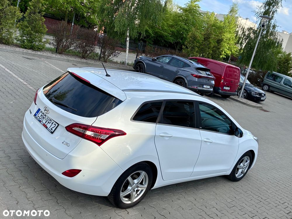 Hyundai i30 1.6 CRDi BlueDrive Go - 22