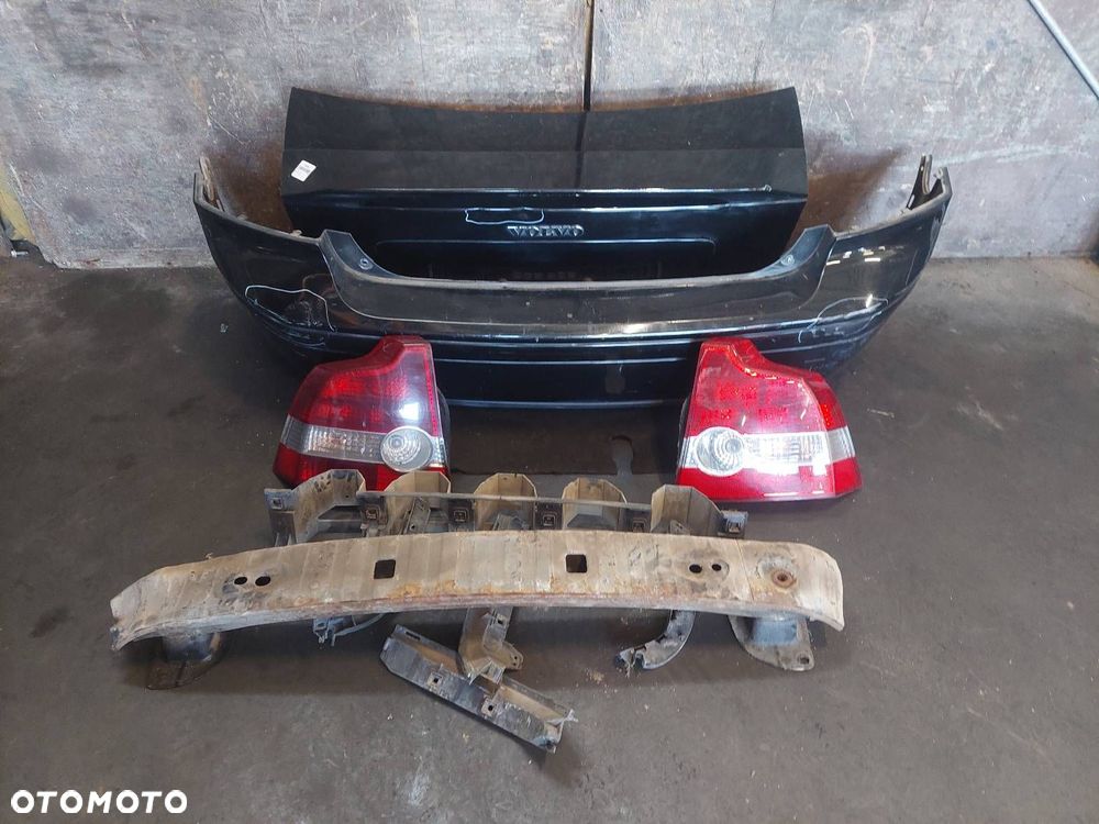 KOMPLETNY TYŁ KLAPA BAGAŻNIKA ZDERZAK TYŁ LAMPY VOLVO S40 II 019-26 - 2