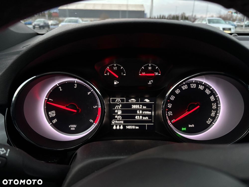 Opel Astra 1.6 BiTurbo D (CDTI) Start/Stop Dynamic - 11