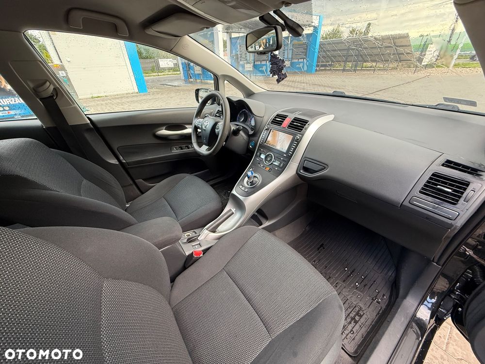 Toyota Auris 1.8 HSD Luna - 10