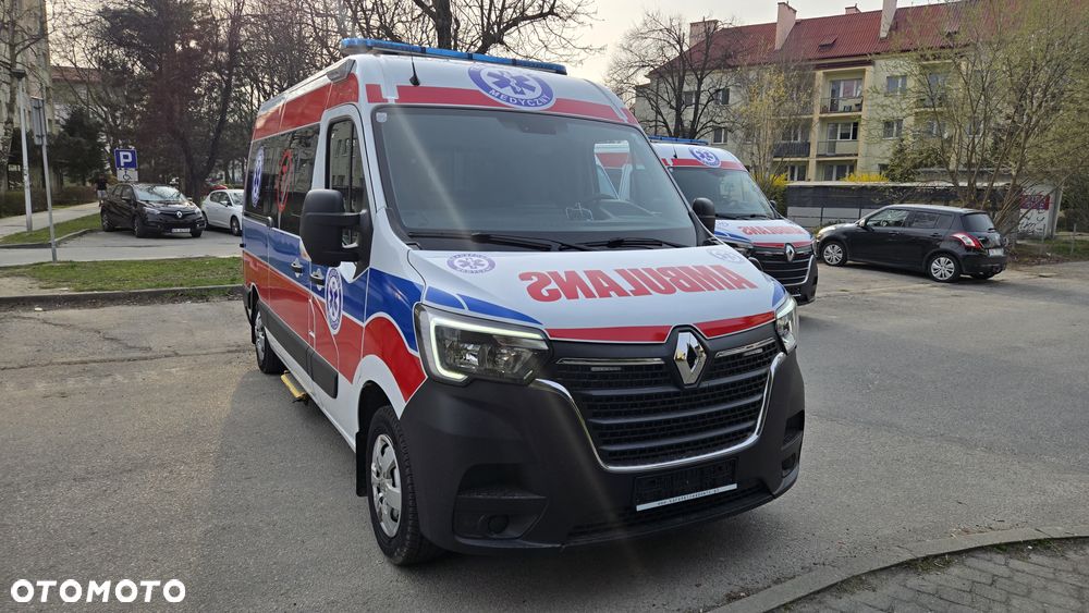 Renault Master Ambulans karetka - 2