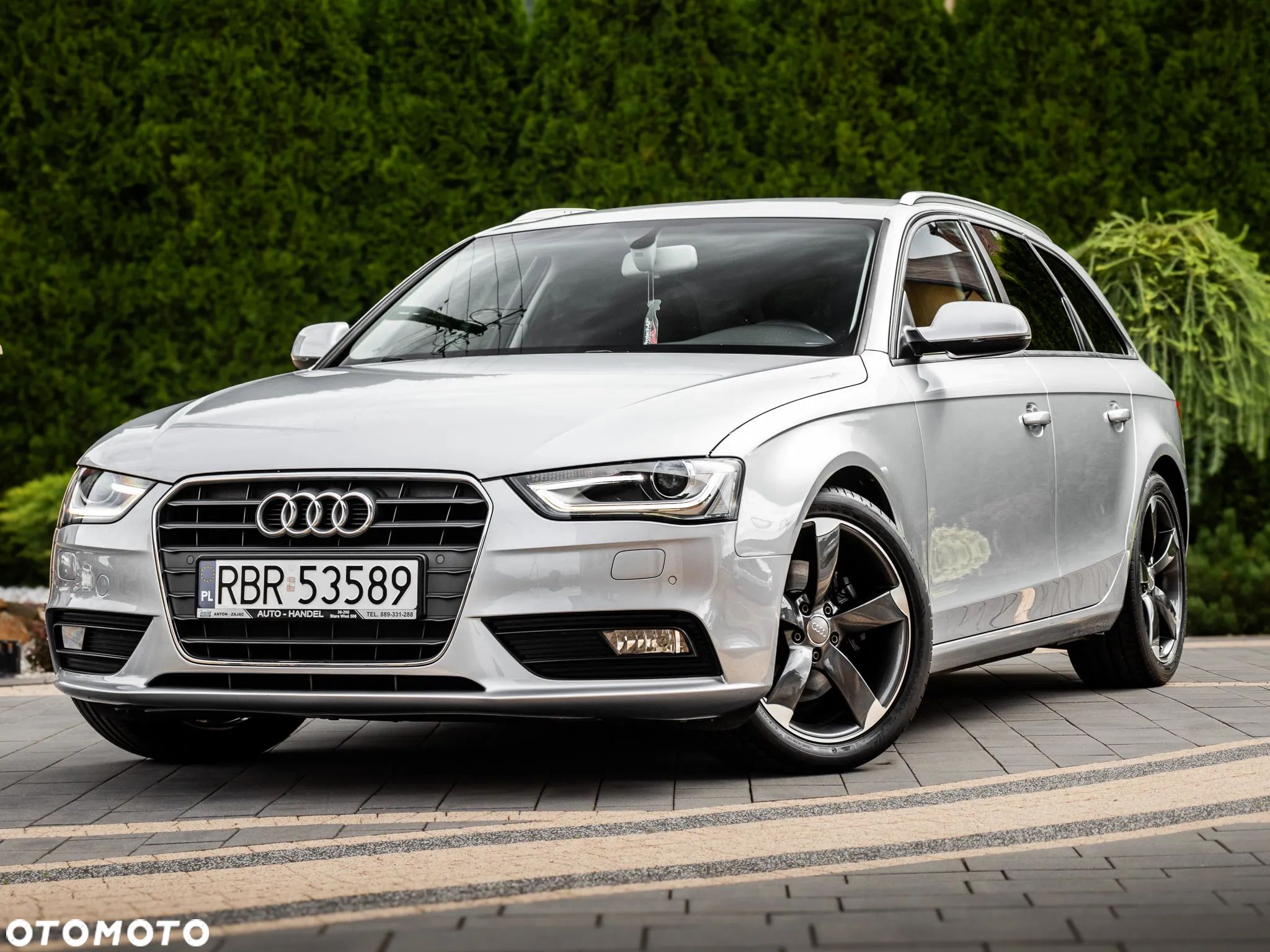 Audi A4 - 1