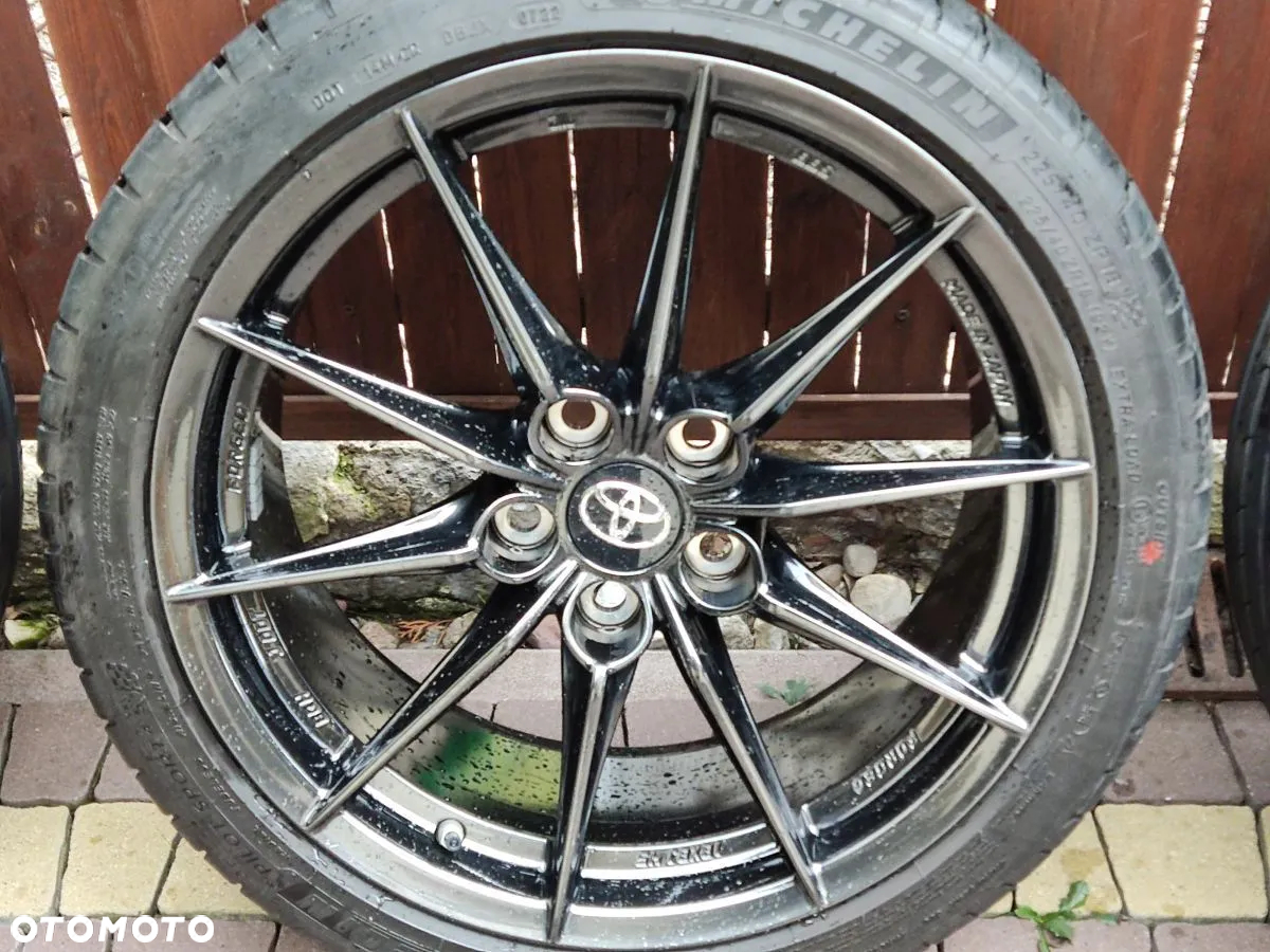 TOYOTA YARIS GR 20-24r Koła z Oponami Letnimi 225/40 ZR18 - 3