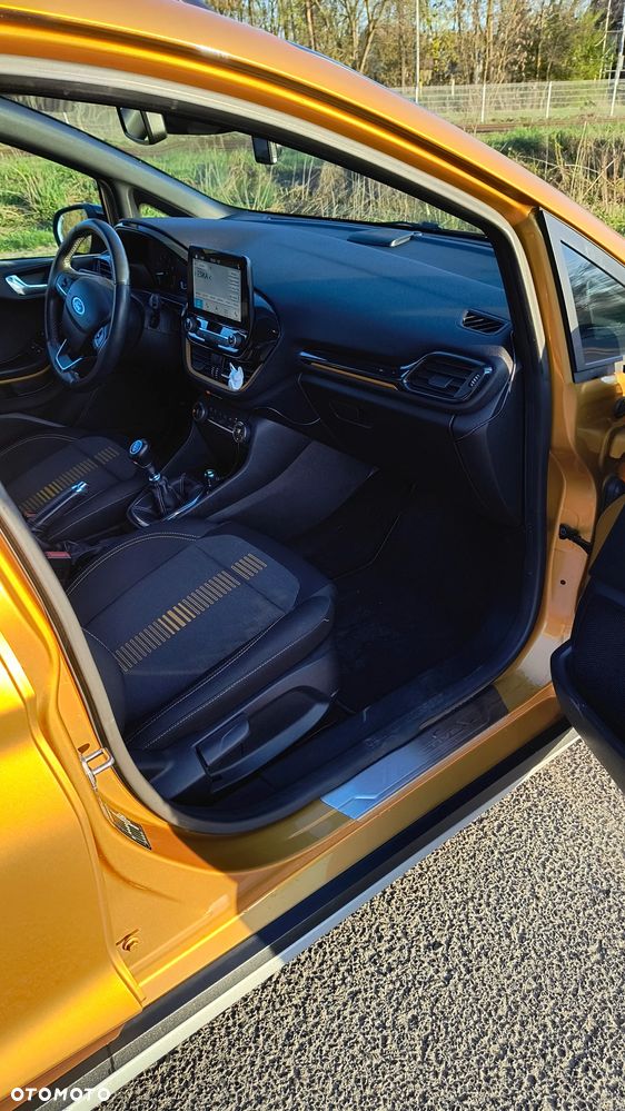 Ford Fiesta 1.0 EcoBoost S&S ACTIVE COLOURLINE - 17