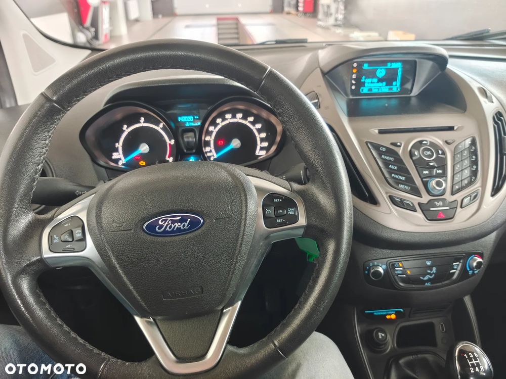 Ford Tourneo Courier 1.5 TDCi Trend - 31