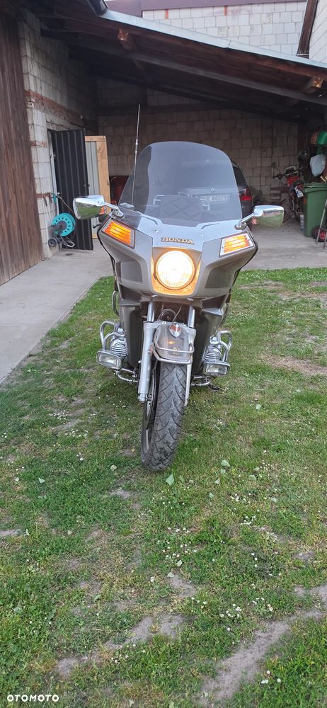 Honda GL - 9