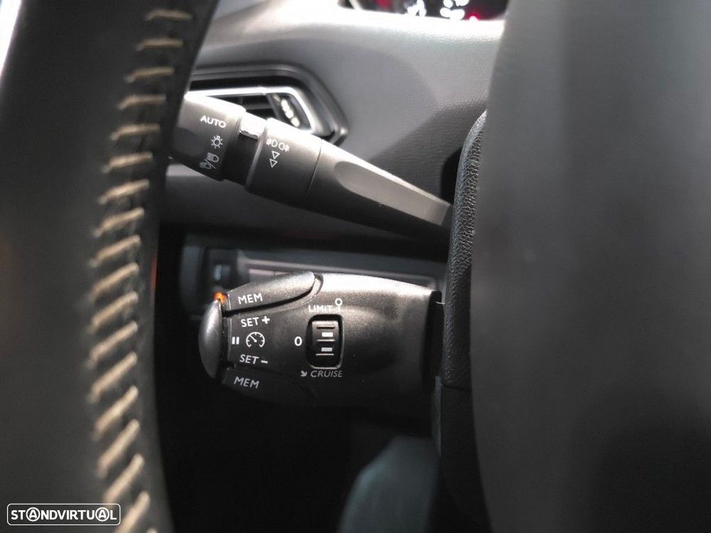 Peugeot 308 SW 1.5 BlueHDi Allure - 24