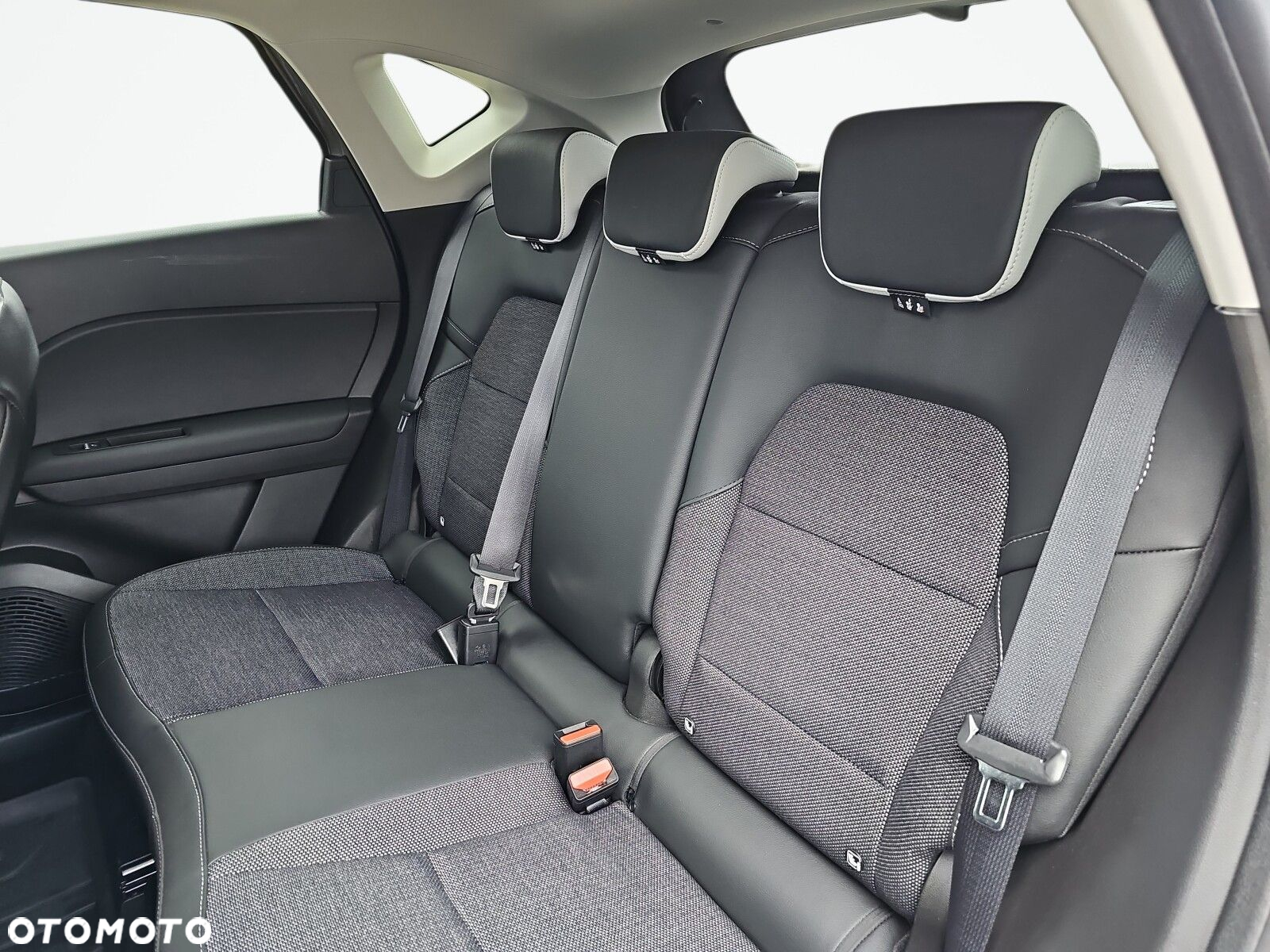 Renault Captur - 23
