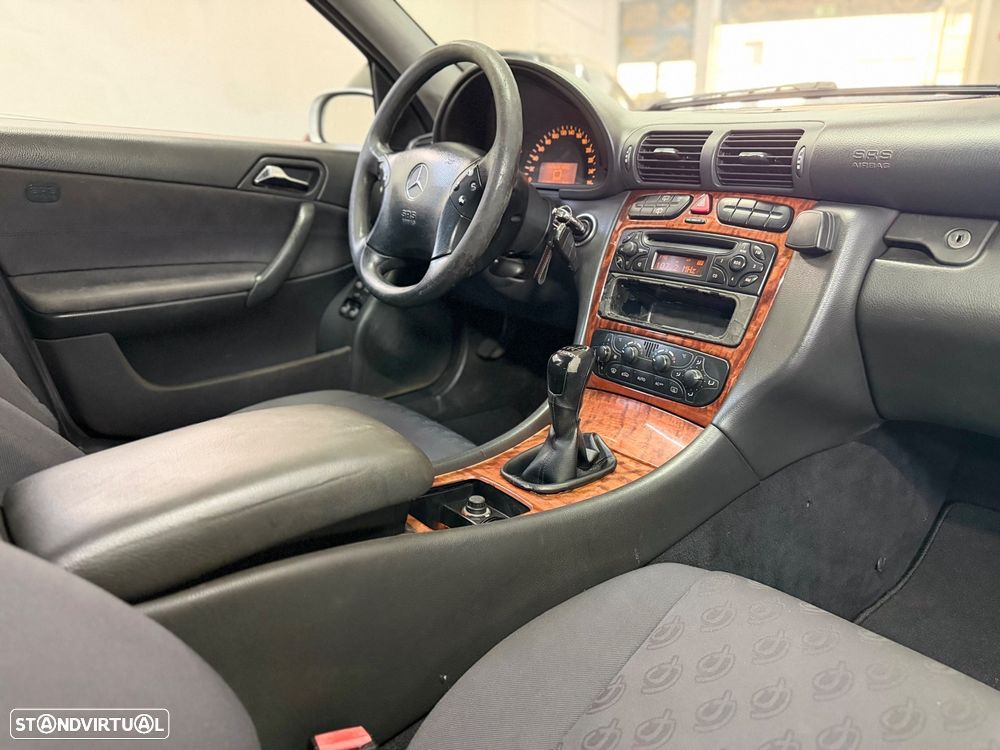 Mercedes-Benz C 220 CDi Avantgarde - 12
