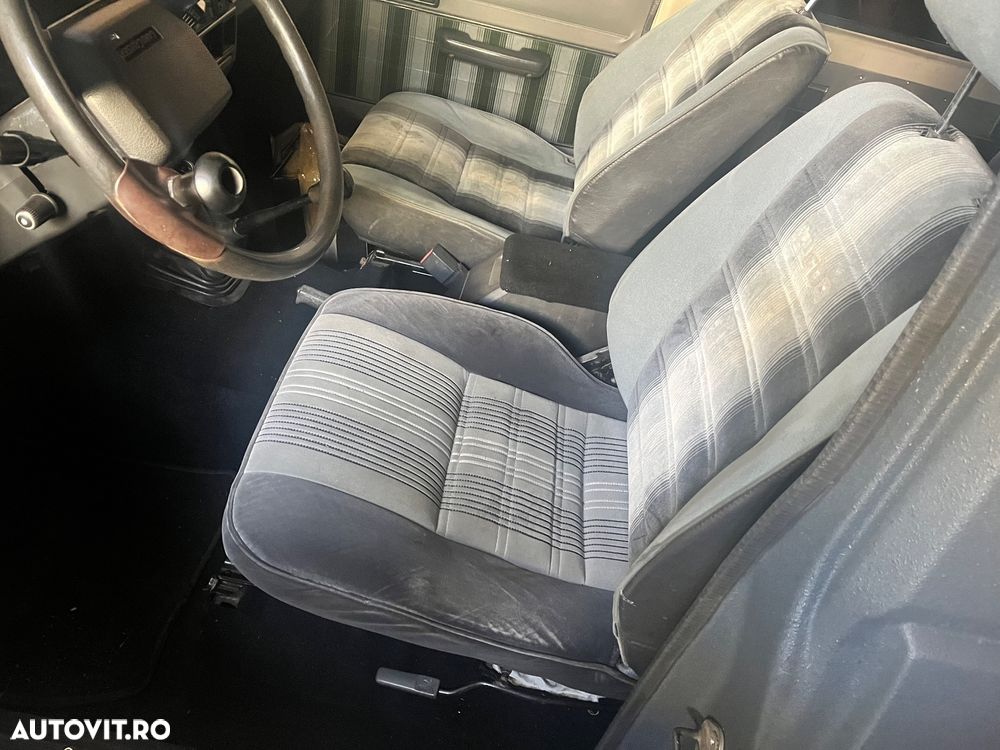 Toyota Land Cruiser - 14