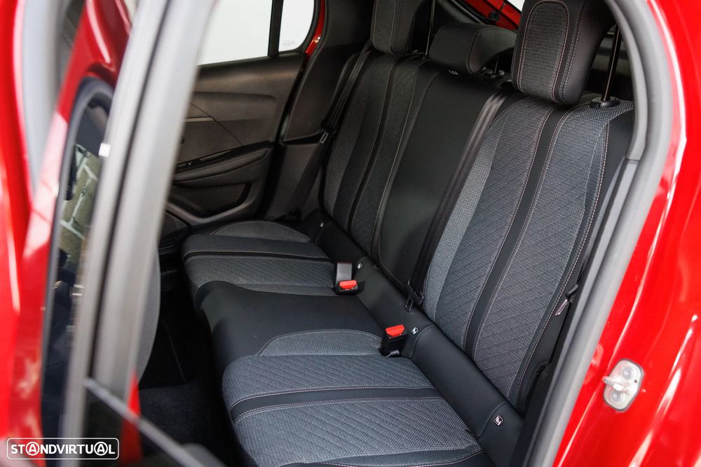 Peugeot 208 1.2 PureTech Allure - 27