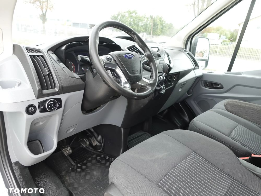 Ford Transit - 15