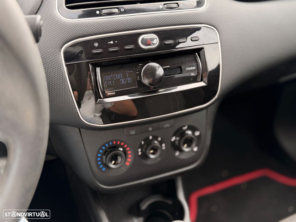Fiat Punto 1.2 Young S&S - 14