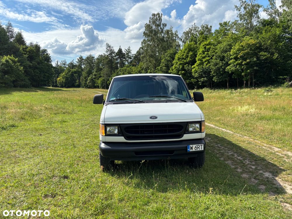 Ford Econoline - 3