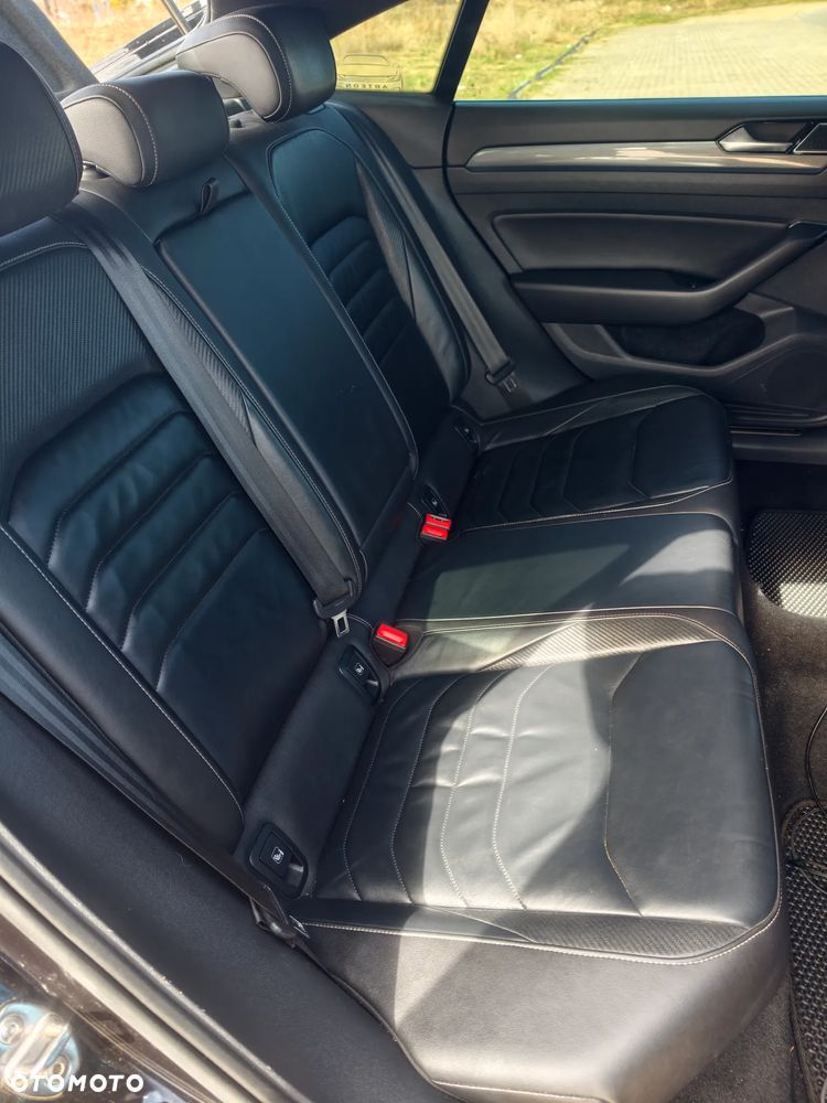 Volkswagen Arteon 2.0 TDI SCR DSG R-Line - 11