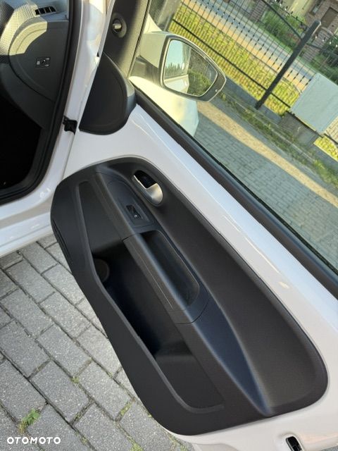 Volkswagen up! 1.0 move - 13
