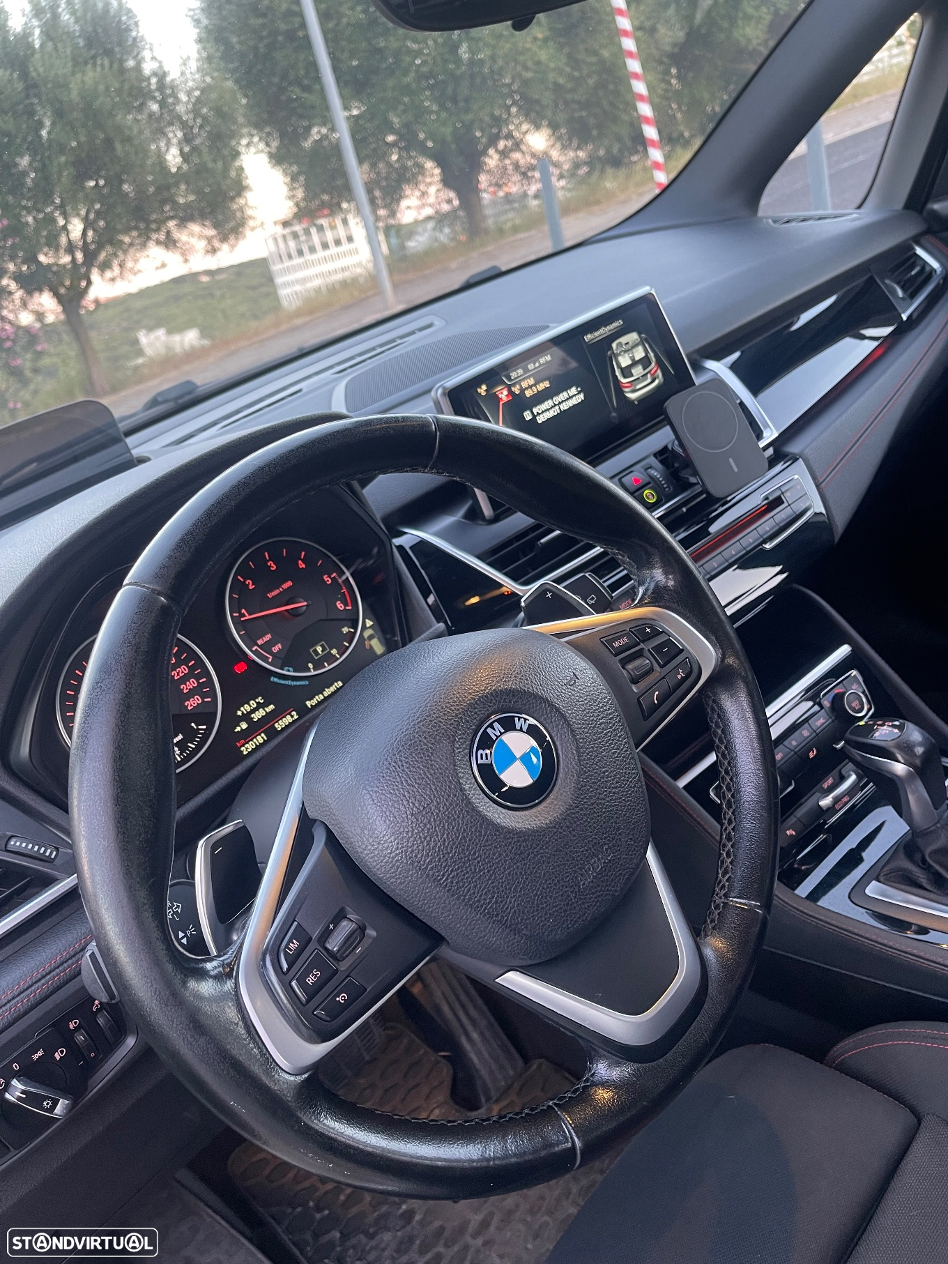 BMW 218 Active Tourer d Aut. Sport Line - 6