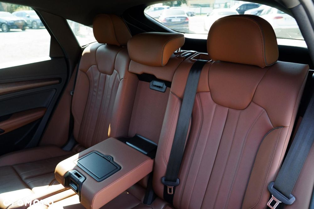 Audi Q5 Sportback - 34