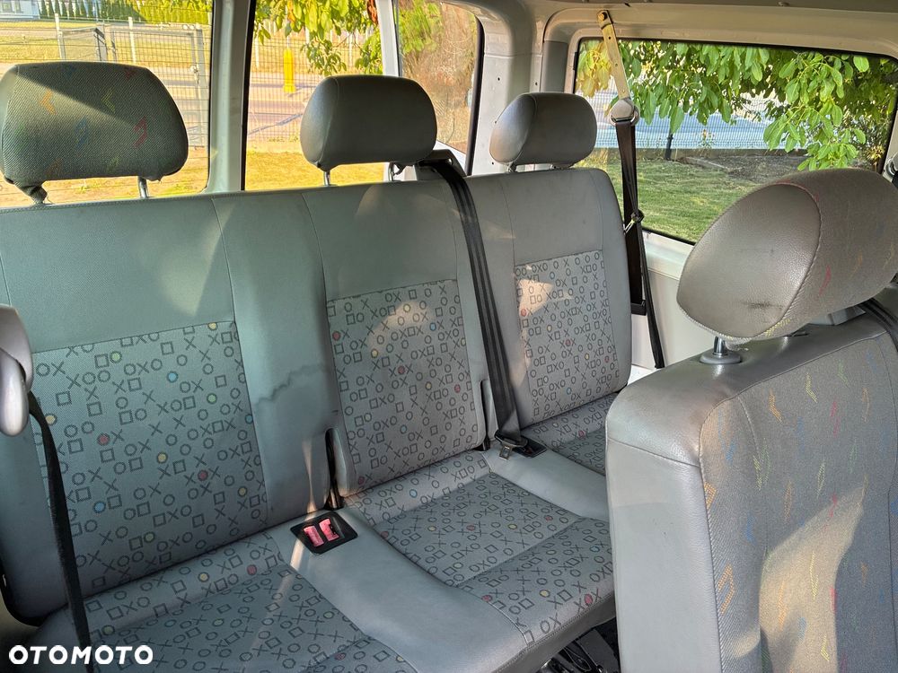 Volkswagen Transporter - 7