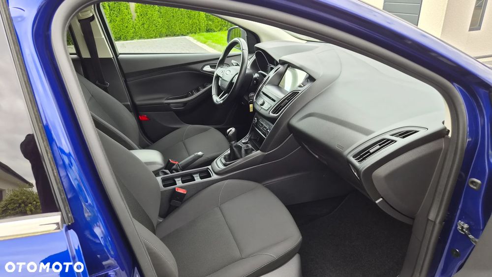 Ford Focus 1.0 EcoBoost Titanium - 8