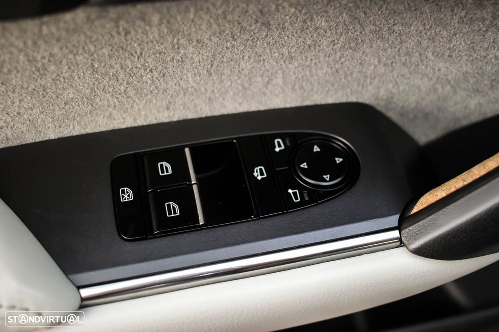 Mazda MX-30 e-SKYACTIV Excellence - 10