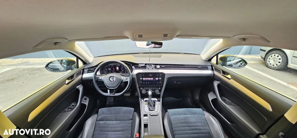 Volkswagen Passat Variant 2.0 TDI DSG Highline - 12