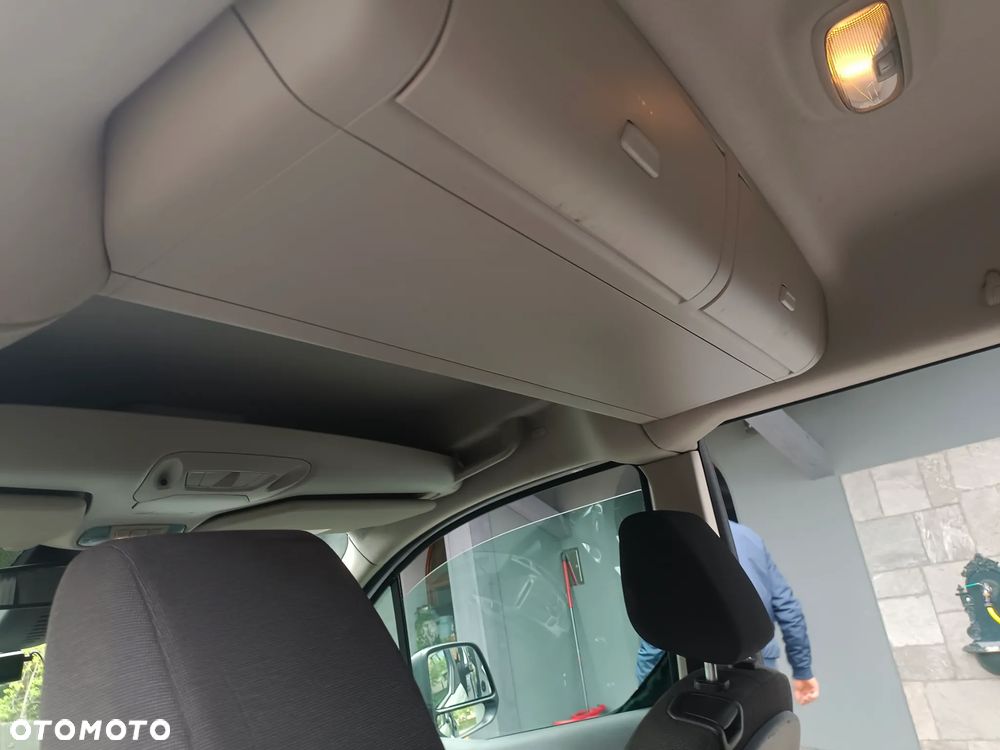 Ford Tourneo Connect Grand ver-grand-1-6-tdci-titanium - 14