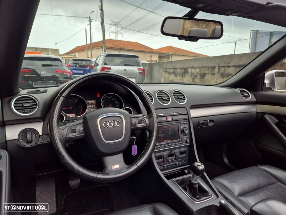 Audi A4 Cabrio 2.0 TDi S-line - 17