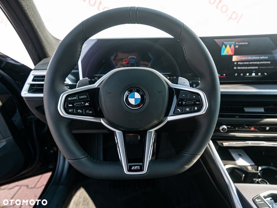 BMW Seria 3 330i xDrive M Sport - 22