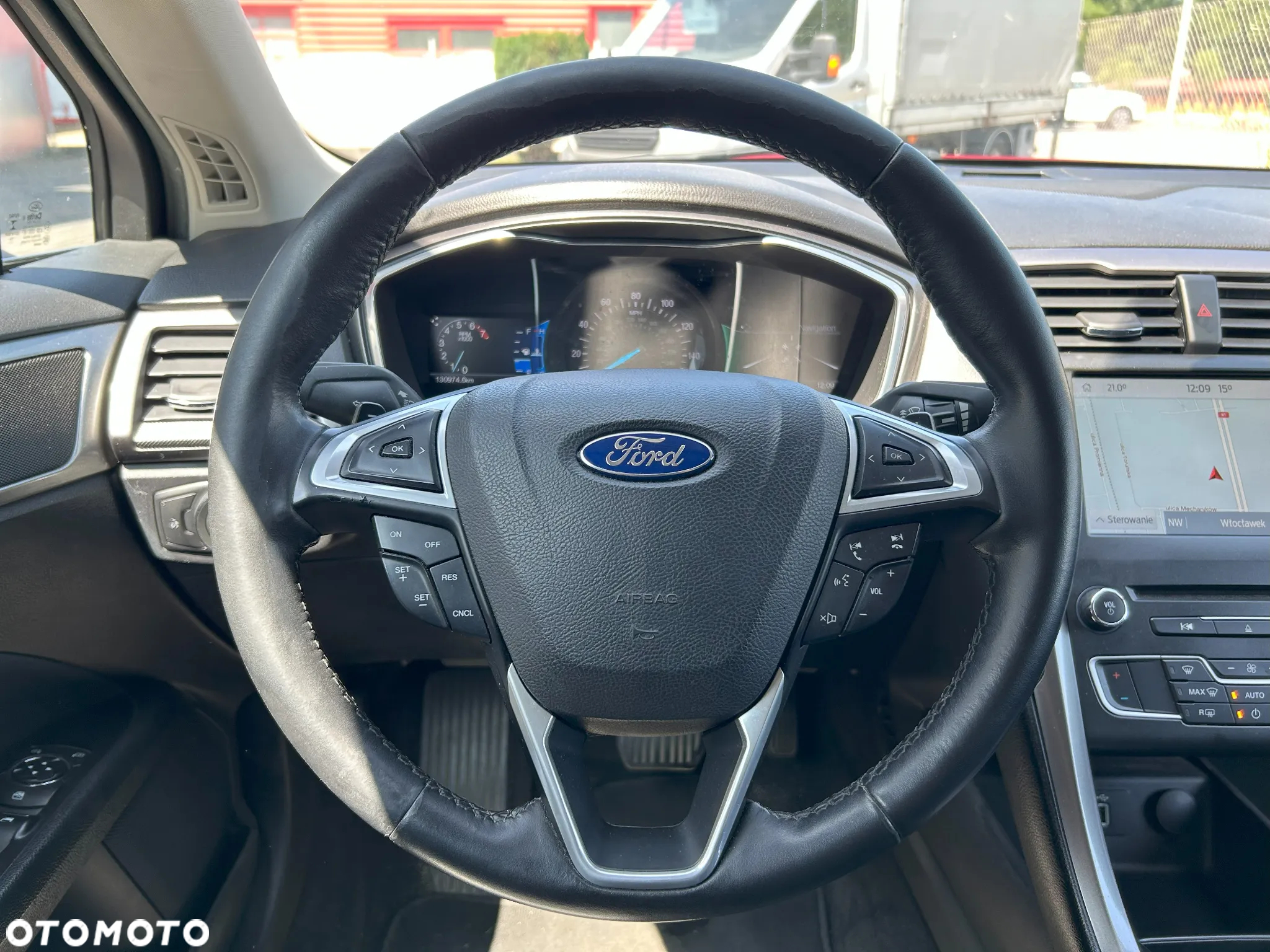 Ford Fusion - 12