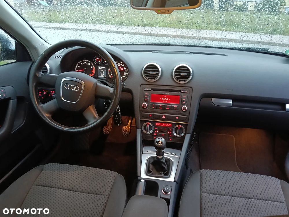 Audi A3 Sportback 1.6 Attraction - 18