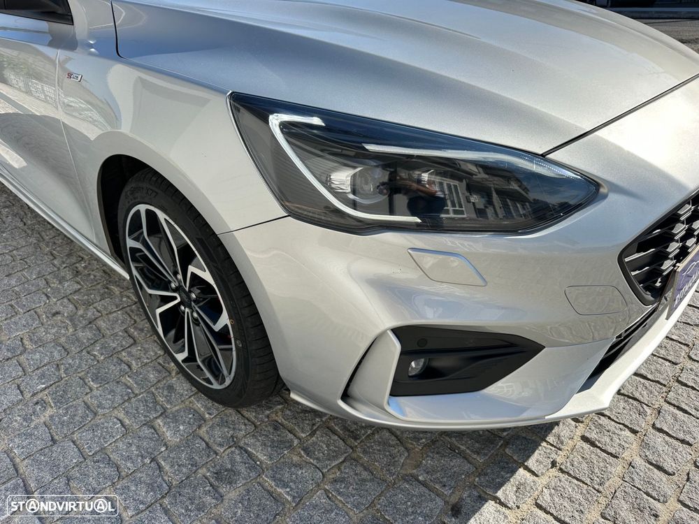 Ford Focus 1.5 TDCi EcoBlue ST-Line - 4