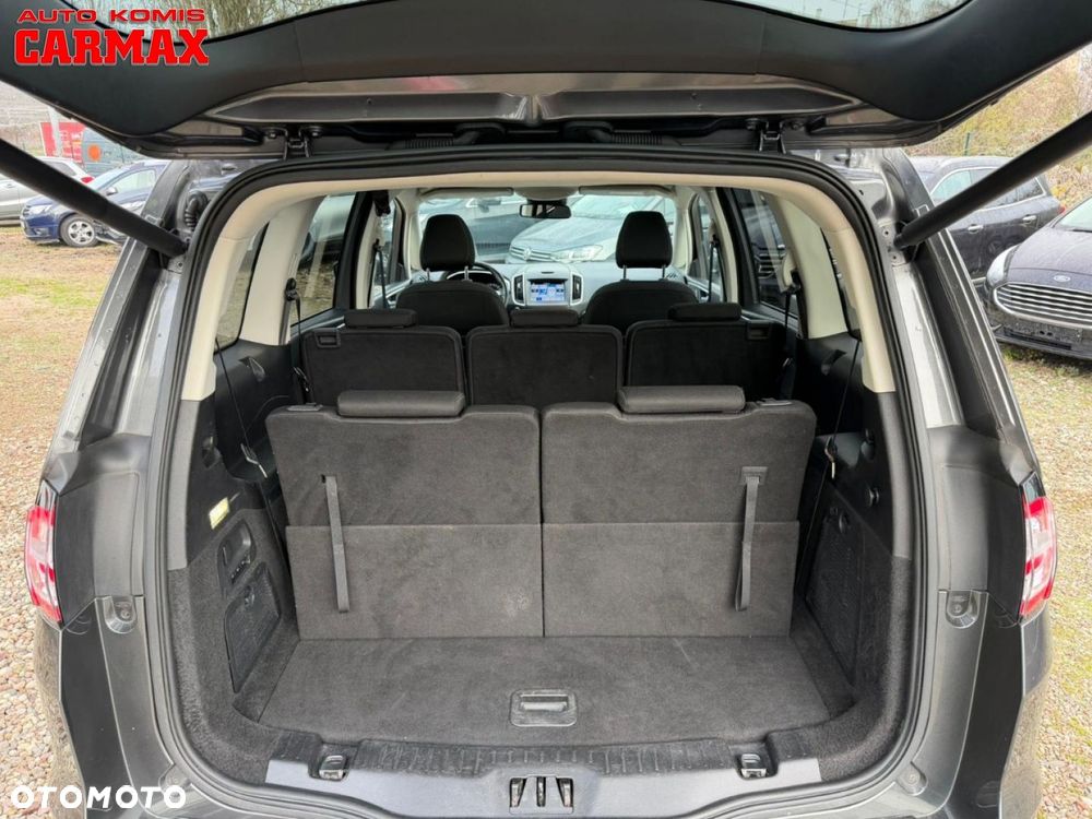 Ford Galaxy - 16
