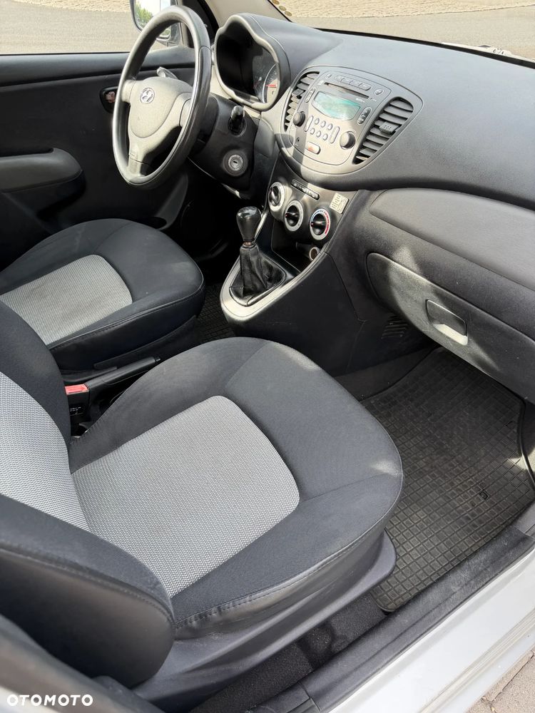Hyundai i10 1.1 Base - 8