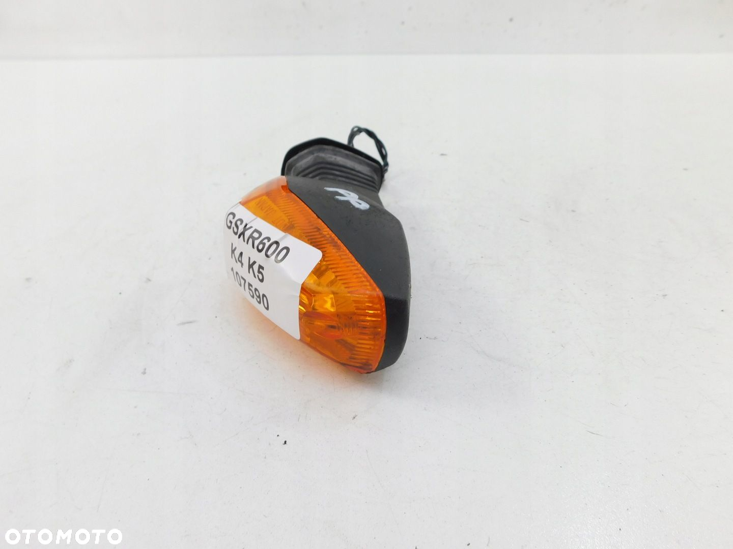 SUZUKI GSXR 600 K4 K5 KIERUNKOWSKAZ PRZÓD PRAWY - 3
