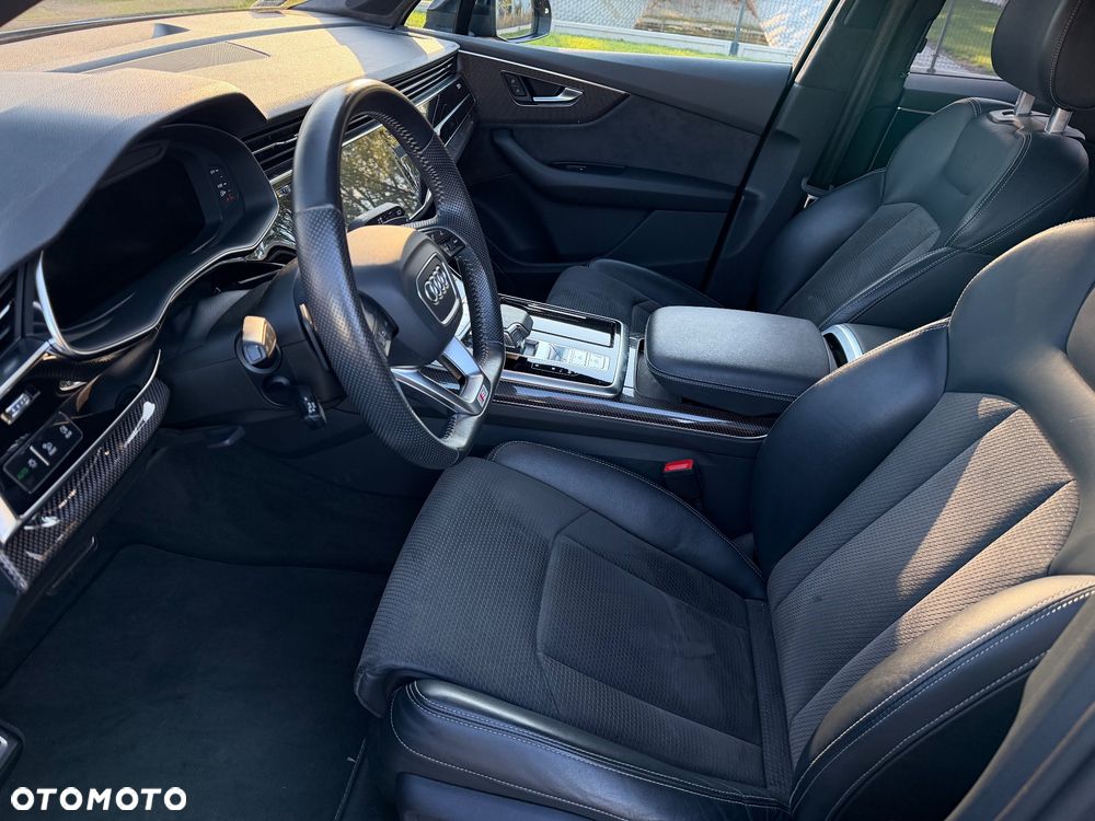 Audi SQ7 - 24