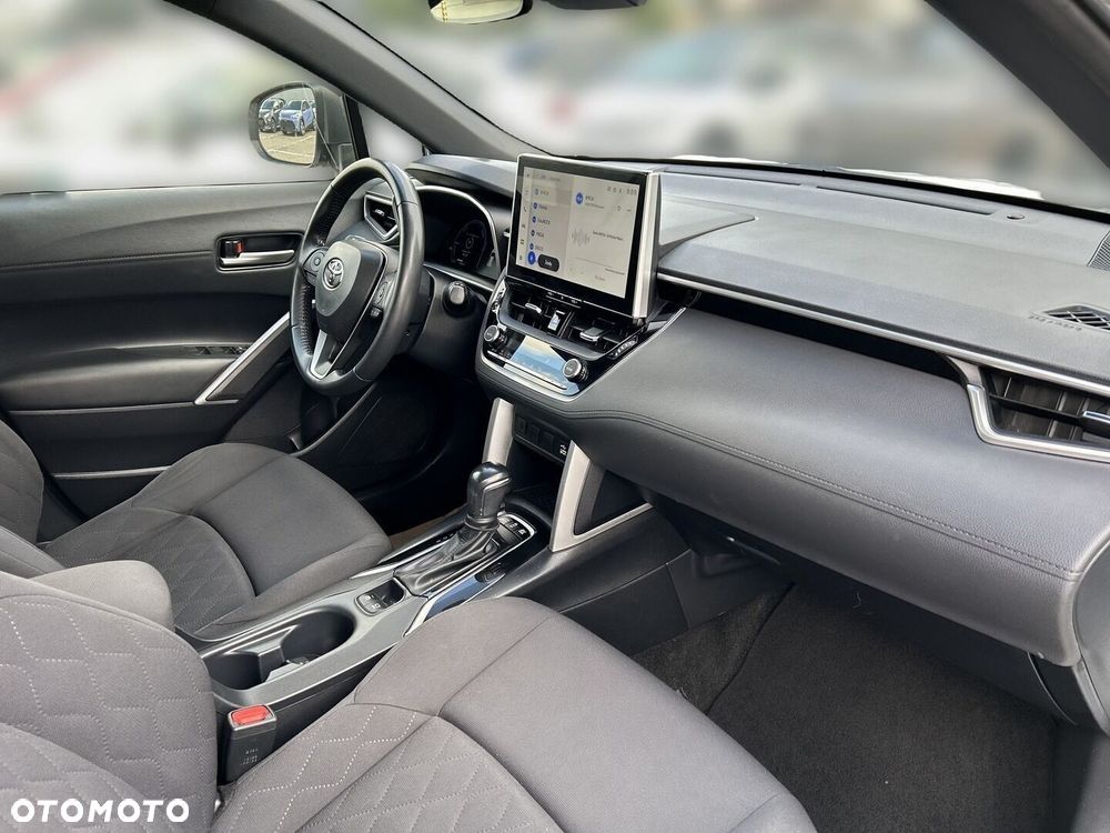Toyota Corolla Cross - 17
